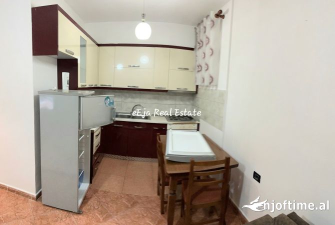 Shtepi me qera 1+1 ne Tirane - 450 Euro