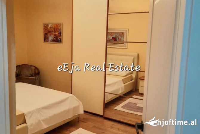 Shtepi me qera 2+1 ne Tirane - 550 Euro