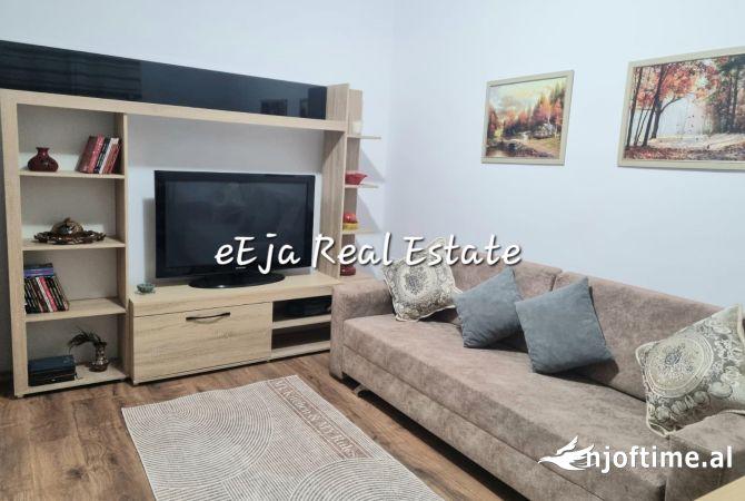 Shtepi me qera 2+1 ne Tirane - 550 Euro
