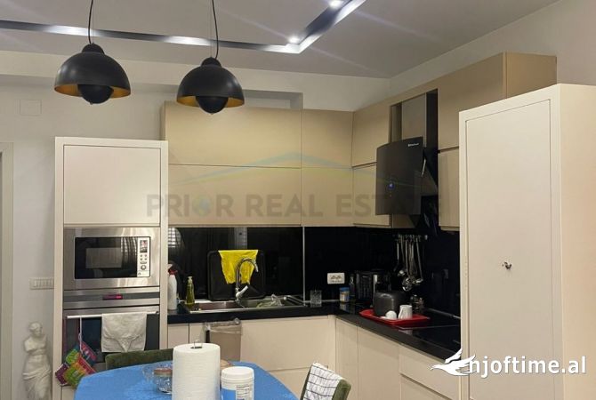 Shtepi ne shitje 3+1 ne Tirane - 218,000 Euro