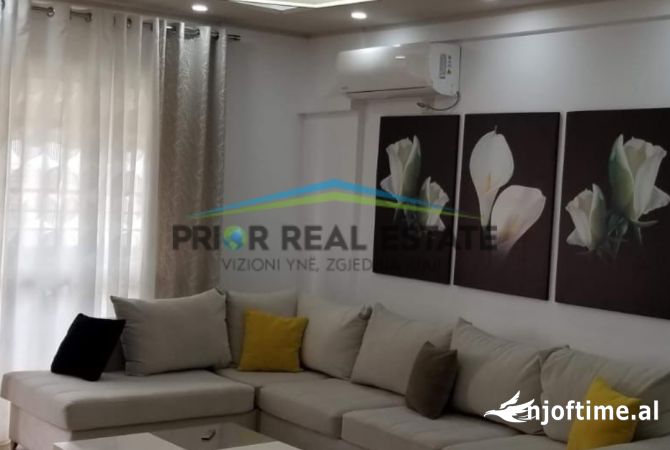 Shtepi ne shitje 2+1 ne Tirane - 250,000 Euro