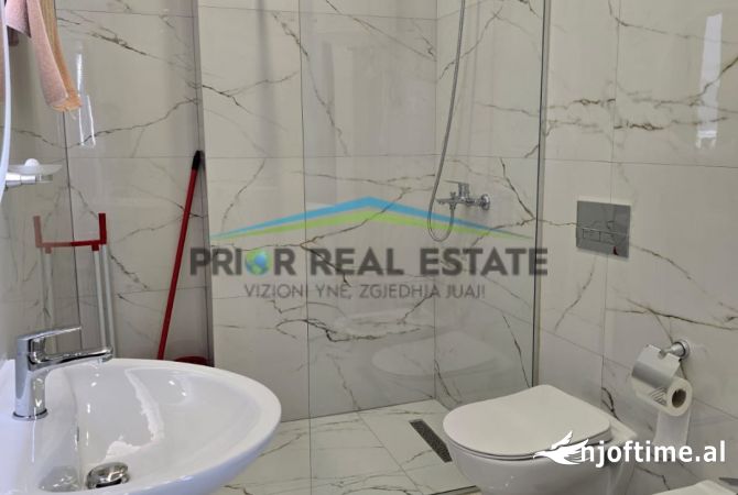 Shtepi me qera Apartament ne Tirane, 1+1, Mobilimi E mobiluar, Pagesa 600  Euro.