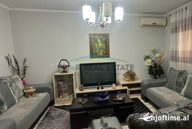 Shtepi ne shitje 2+1 ne Tirane - 250,000 Euro