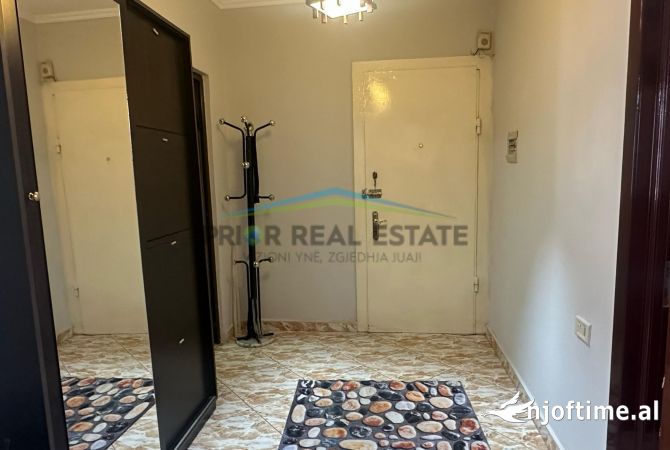 Shtepi ne shitje Apartament ne Tirane, 2+1, Mobilimi Bosh, pa mobiluar, Pagesa 250,000  Euro.