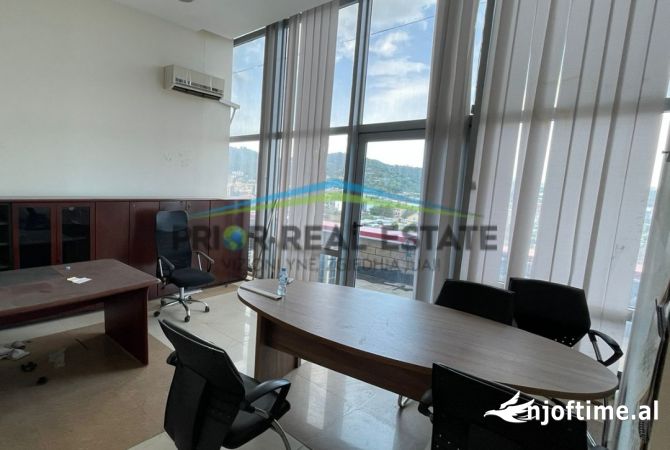 Jepet me qera Ambient Biznesi, Autostrada Tirane-Durres 2,625 Euro/muaj, PR225785