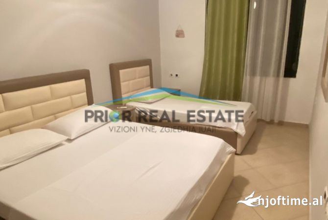 Shtepi ne shitje Apartament ne Durres, 1+1, Mobilimi E mobiluar, Pagesa 105,000  Euro.