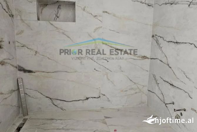 Apartment for sale in Tirana 2+1, Emty