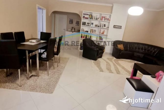 Shtepi me qera 3+1 ne Tirane - 900 Euro
