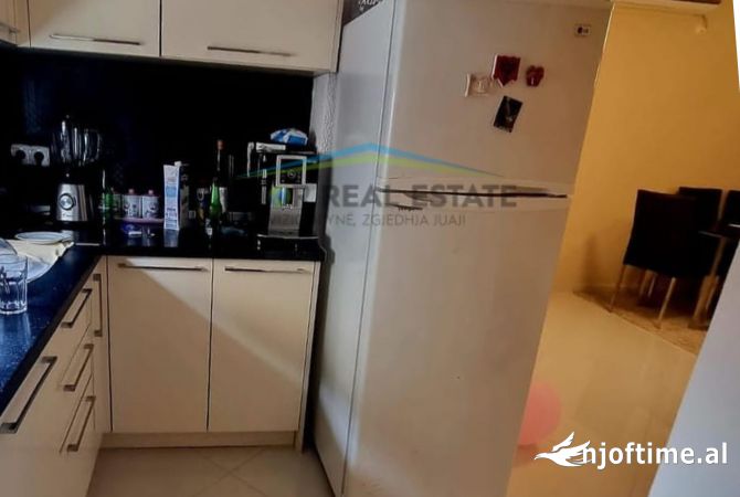 Shtepi me qera 3+1 ne Tirane - 900 Euro