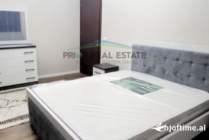 Shtepi me qera 2+1 ne Tirane - 700 Euro