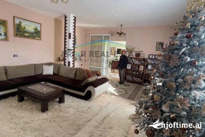 Shtepi ne shitje 4+1 ne Tirane - 250,000 Euro