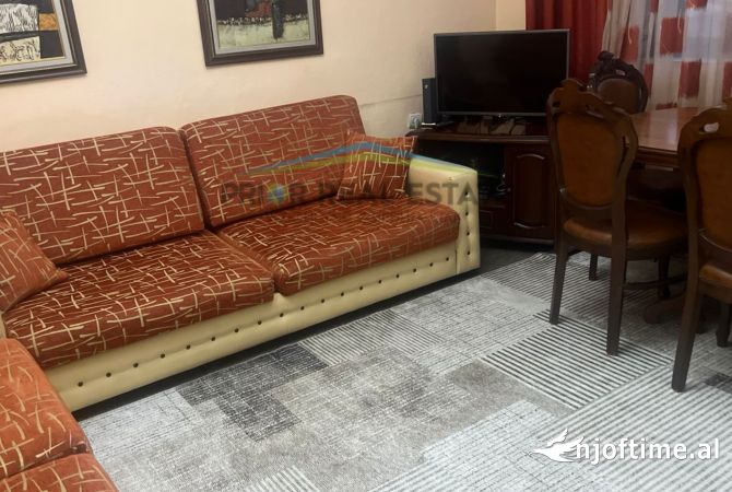 Shtepi me qera 1+1 ne Tirane - 370 Euro