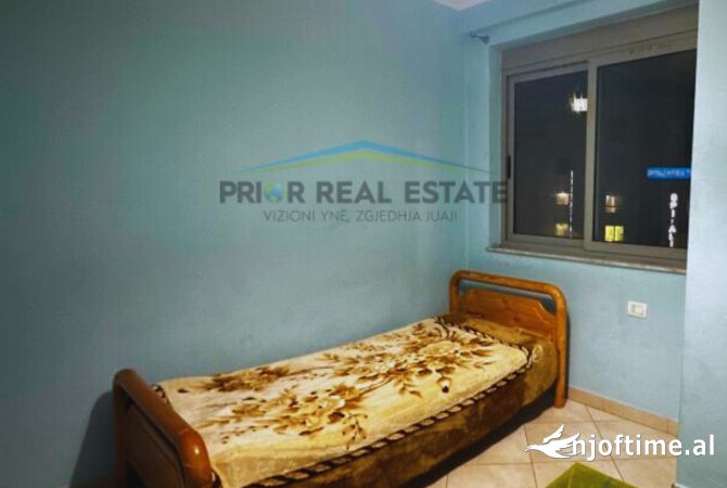 Shtepi me qera Apartament ne Tirane, 2+1, Mobilimi E mobiluar, Pagesa 450  Euro.