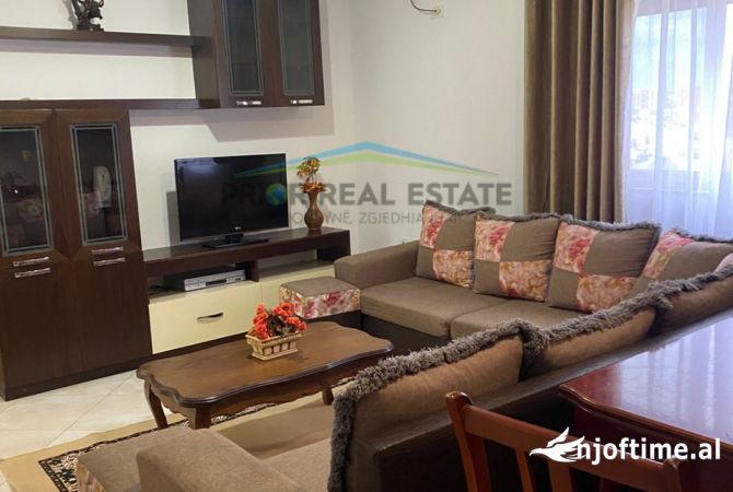 Shtepi me qera 1+1 ne Tirane - 40,000 Leke