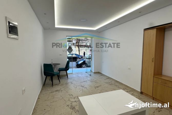 Shiten, 2 Ambiente per Dyqan tek 21 Dhjetori 430,000 Euro