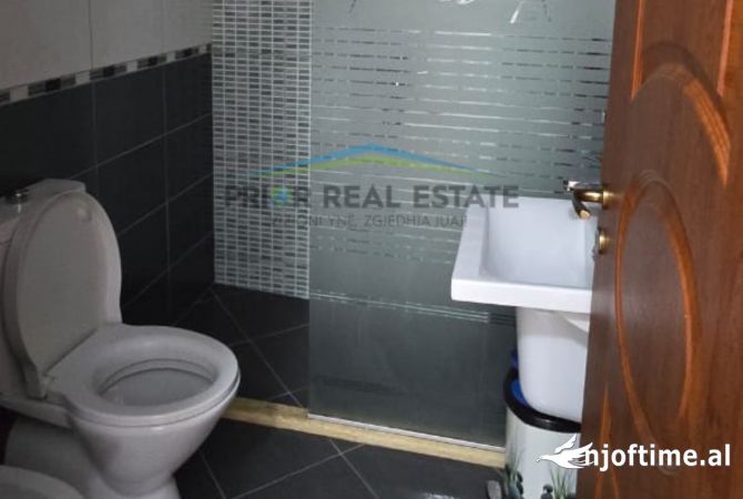 Shtepi me qera Apartament ne Tirane, 1+1, Mobilimi E mobiluar, Pagesa 500  Euro.