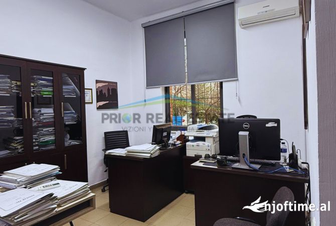 Ambient biznesi ne shitje 3+1 ne Tirane - 110,000 Euro