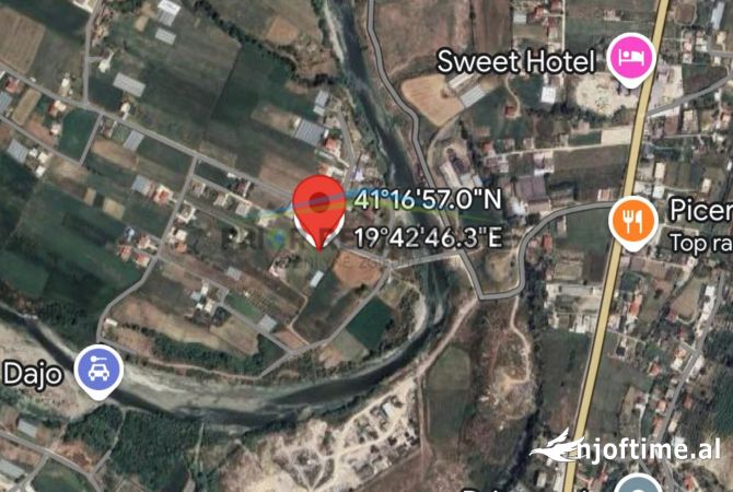 Truall ose Toke ne Tirane - 159,000 Euro