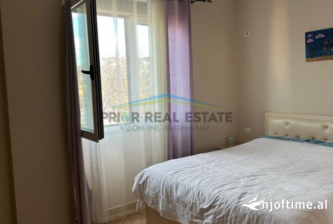 Shtepi me qera Apartament ne Tirane, 2+1, Mobilimi E mobiluar, Pagesa 600  Euro.