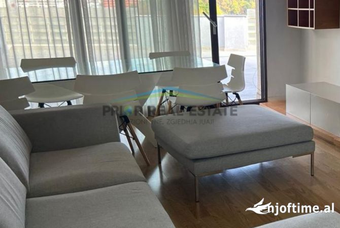 Shtepi me qera 2+1 ne Tirane - 900 Euro