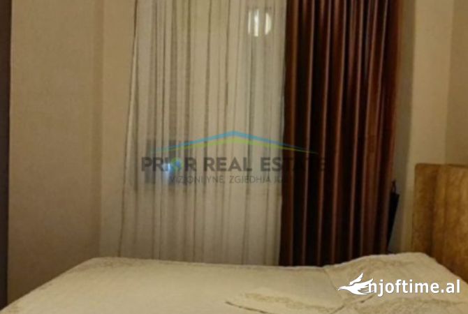 Shtepi me qera 3+1 ne Tirane - 800 Euro