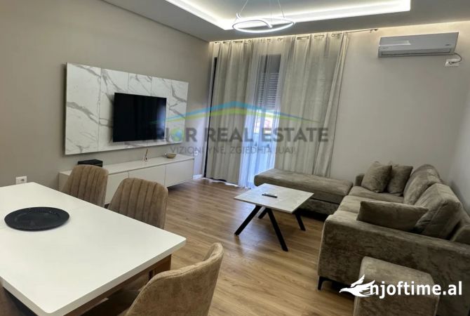 Shtepi me qera 2+1 ne Tirane - 800 Euro