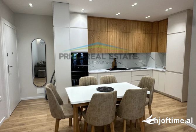 Shtepi me qera 2+1 ne Tirane - 800 Euro