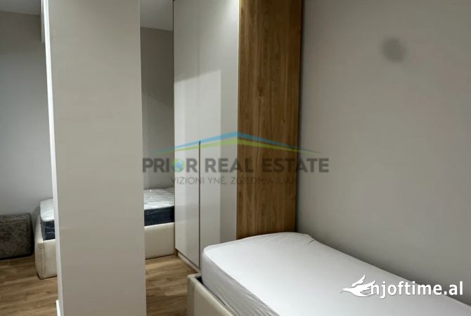 Shtepi me qera Apartament ne Tirane, 2+1, Mobilimi E mobiluar, Pagesa 800  Euro.