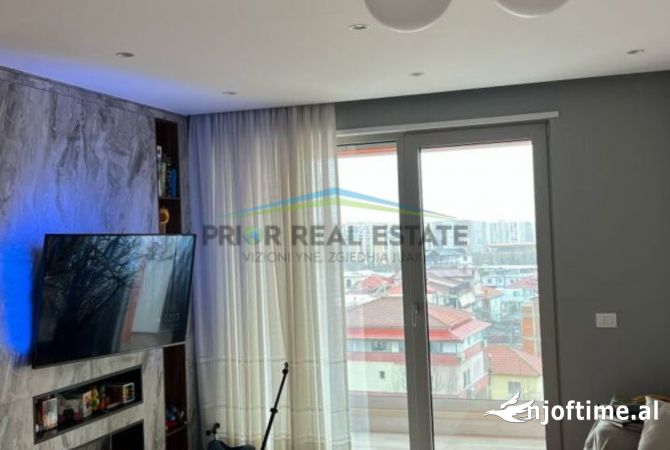 Shtepi me qera 3+1 ne Tirane - 1,200 Euro