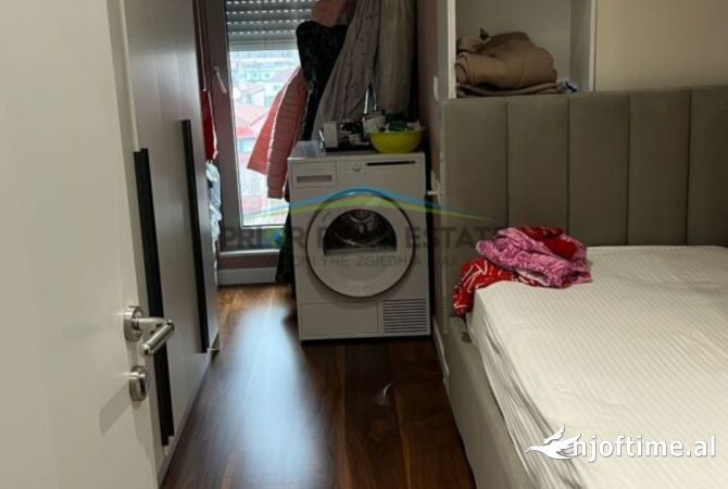 Shtepi me qera Apartament ne Tirane, 3+1, Mobilimi E mobiluar, Pagesa 1,200  Euro.