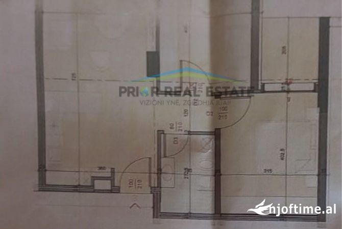 Shtepi ne shitje Apartament ne Tirane, 1+1, Mobilimi Bosh, pa mobiluar, Pagesa 102,892  Euro.