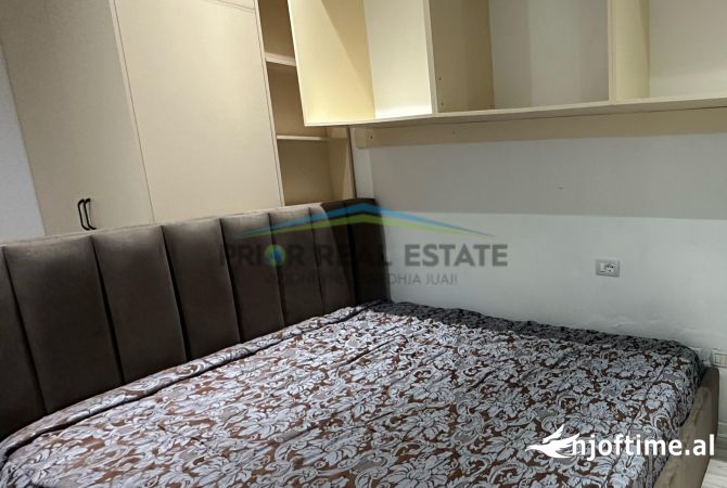 Shtepi me qera Garsoniere ne Tirane - 400 Euro