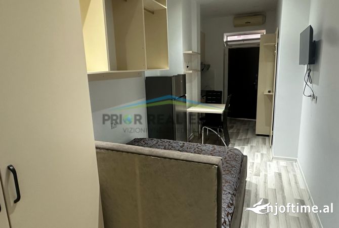Shtepi me qera Garsoniere ne Tirane - 400 Euro