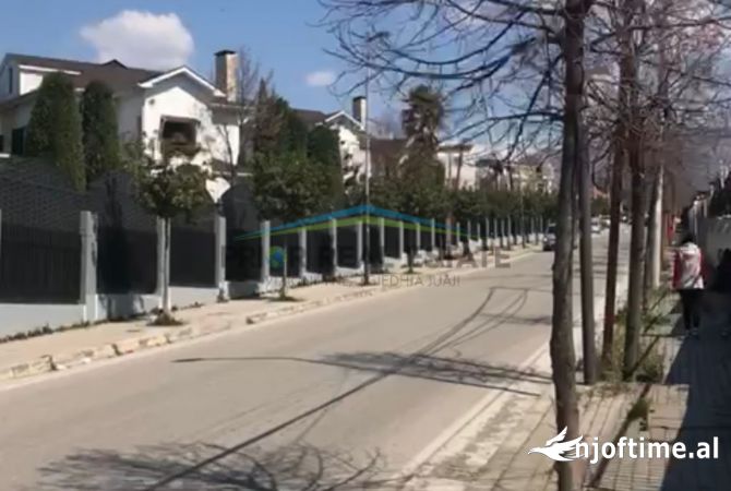 Shtepi ne shitje 3+1 ne Tirane - 483,000 Euro