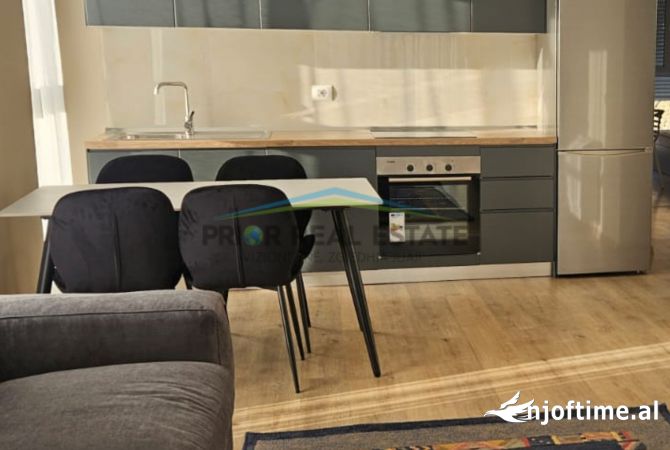 Shtepi me qera 2+1 ne Tirane - 650 Euro
