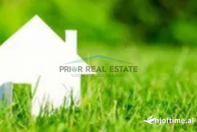 Truall ose Toke  ne Tirane - 6,000 Euro
