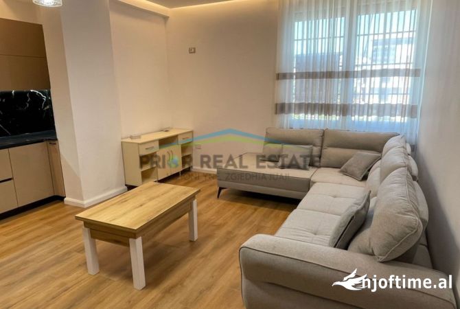 Shtepi me qera 2+1 ne Tirane - 700 Euro