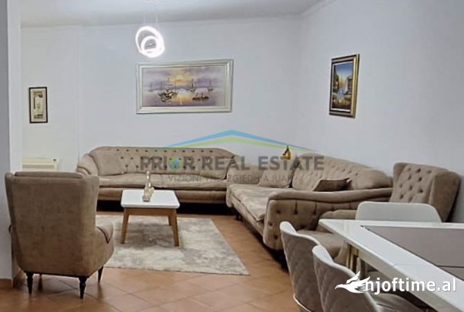 Shtepi me qera 2+1 ne Tirane - 750 Euro