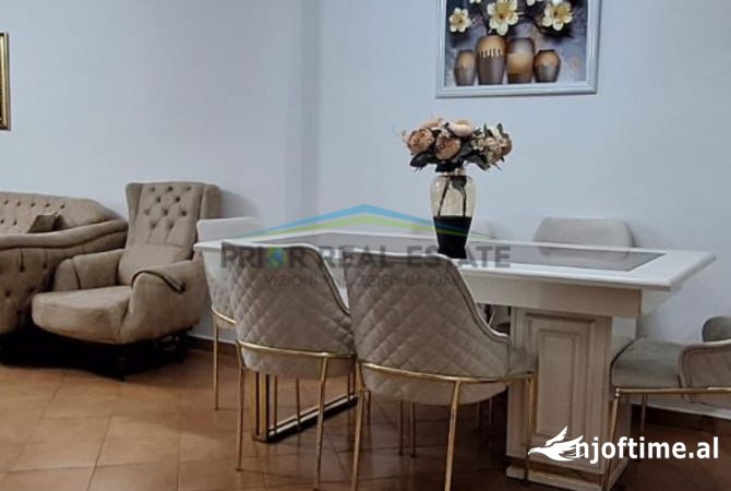 Shtepi me qera 2+1 ne Tirane - 750 Euro