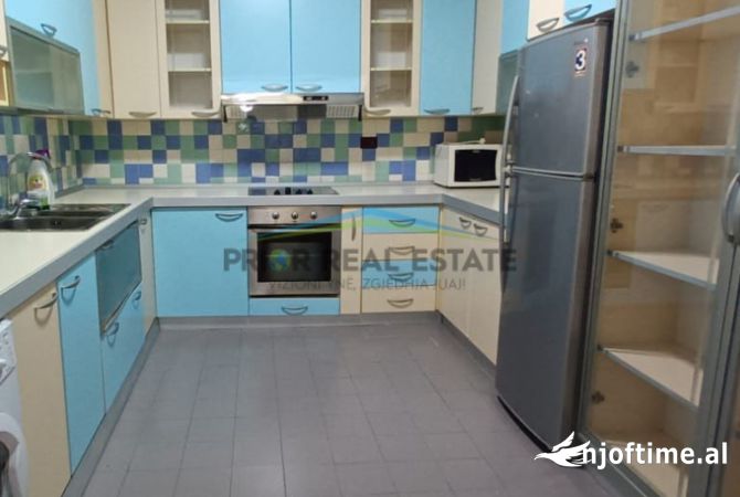 Shtepi me qera Apartament ne Tirane, 2+1, Mobilimi E mobiluar, Pagesa 750  Euro.