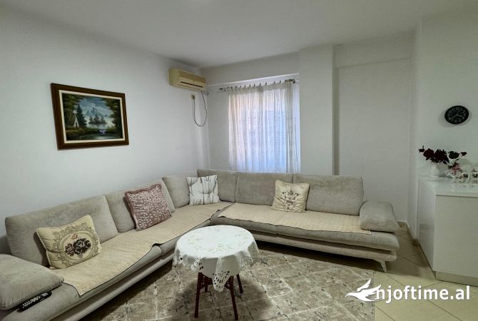 Shtepi ne shitje 3+1 ne Tirane - 180,000 Euro