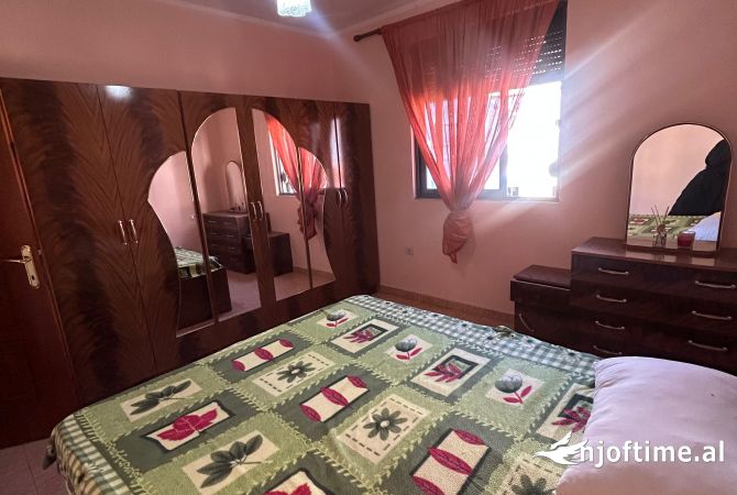 Ambient biznesi ne shitje 5+1 ne Tirane - 64,000 Euro