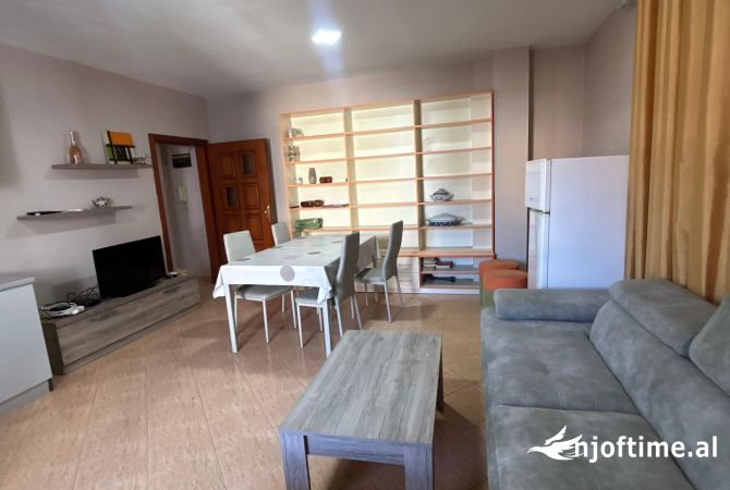 Ambient biznesi ne shitje 5+1 ne Tirane - 64,000 Euro
