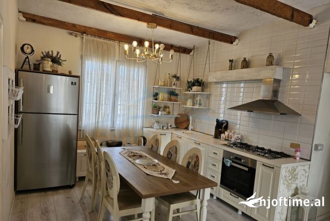 Shtepi ne shitje 2+1 ne Tirane - 179,000 Euro
