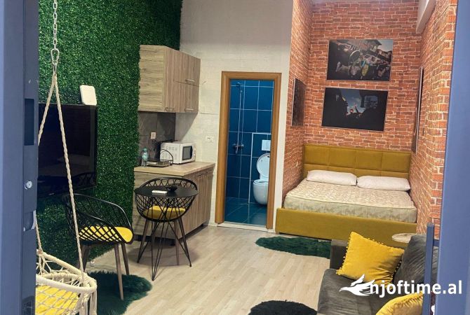 Shtepi me qera Garsoniere ne Tirane - 300 Euro