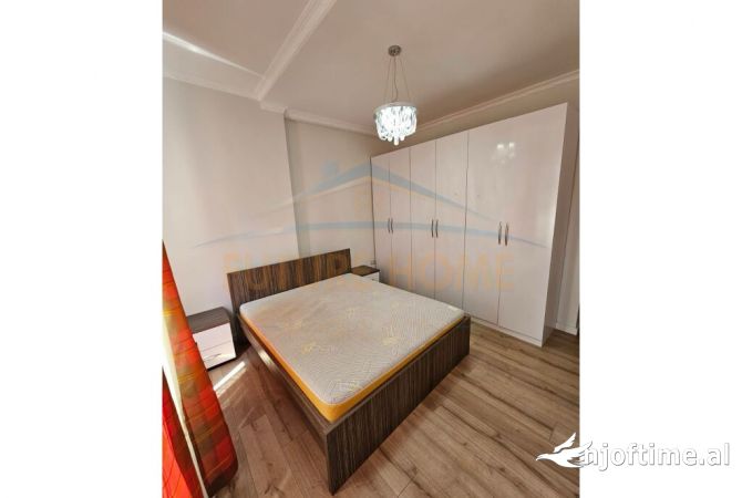 Shtepi me qera 2+1 ne Tirane - 600 Euro