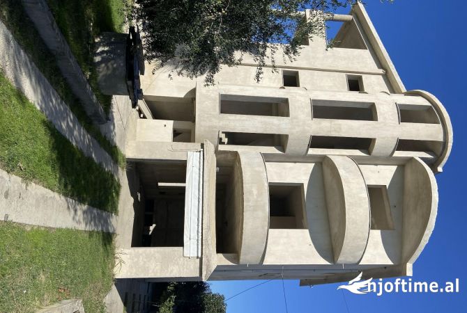 Shtepi ne shitje 4+1 ne Durres - 320,000 Euro
