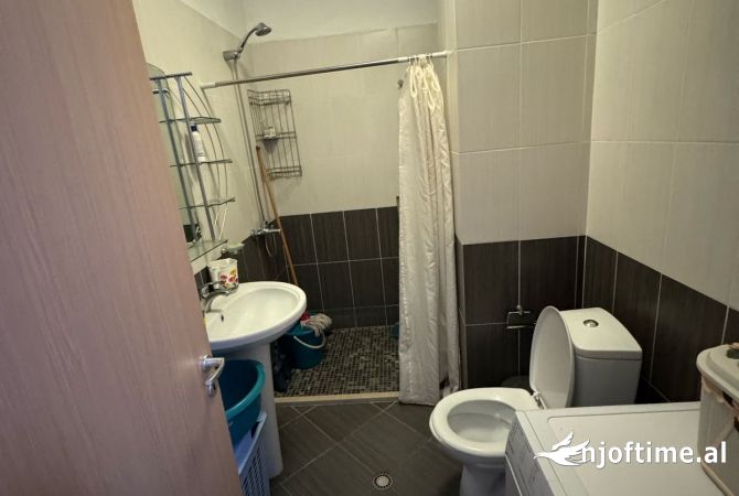 Shtepi me qera Apartament ne Tirane, 1+1, Mobilimi E mobiluar, Pagesa 350  Euro.