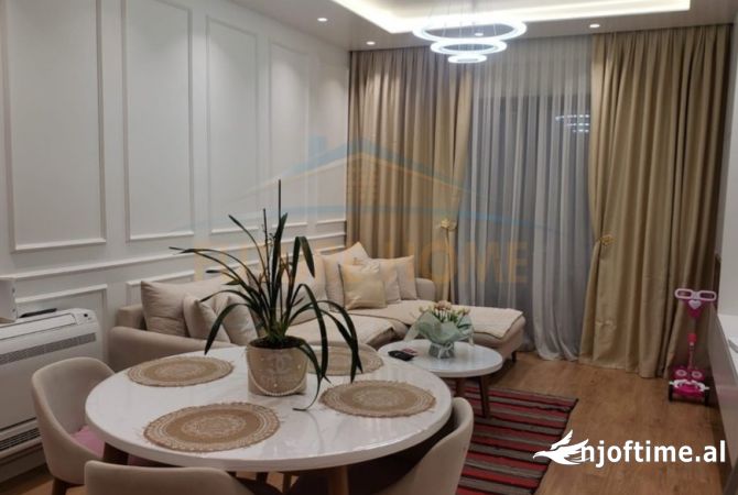 Shtepi ne shitje 2+1 ne Tirane - 250,000 Euro
