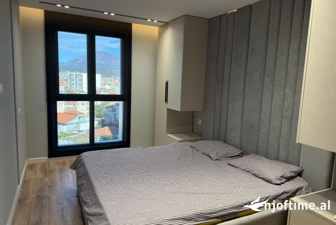 Shtepi me qera 2+1 ne Tirane - 700 Euro